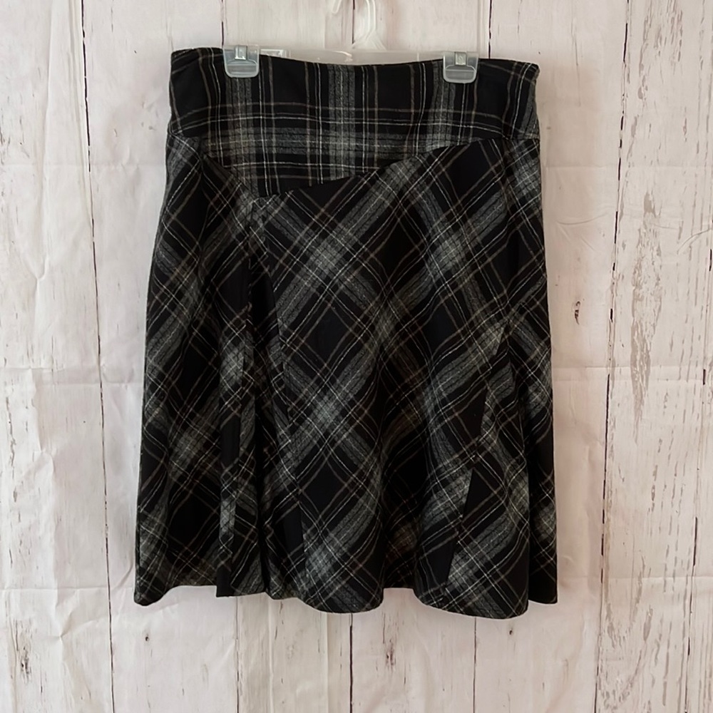 Wool Blend Skirt / Size 12